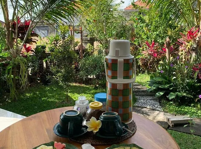 Cenik House